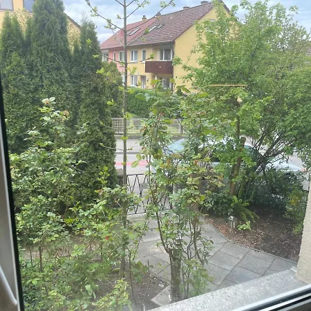 Sehr Schoene Wohnung In 70839 Gerlingen In Deutschland Exterior photo