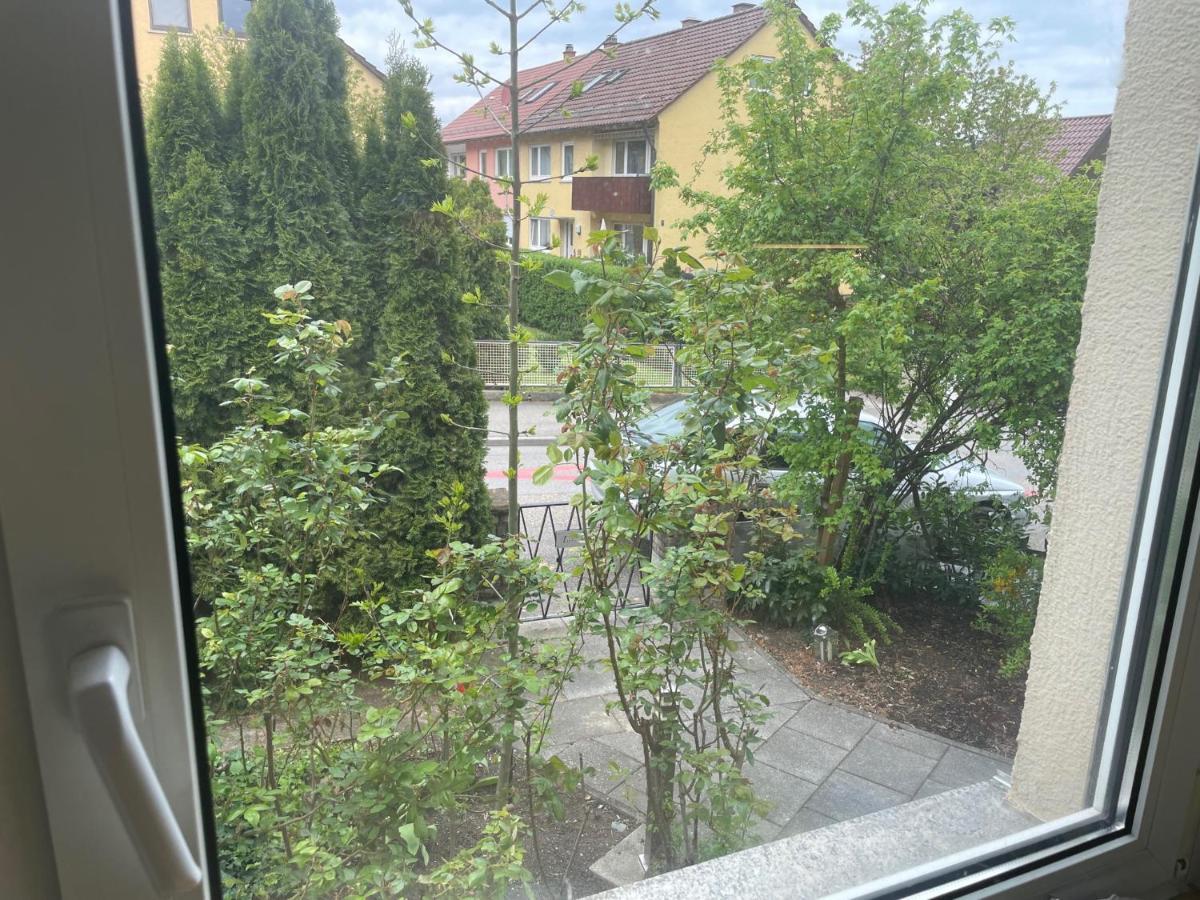 Sehr Schoene In 70839 In Deutschland Apartment