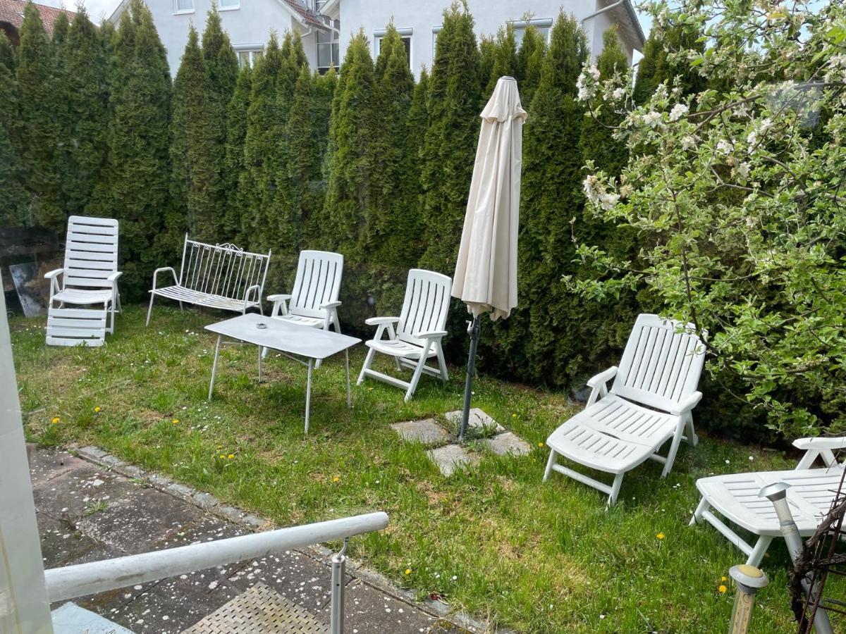 Sehr Schoene In 70839 In Deutschland Appartement *